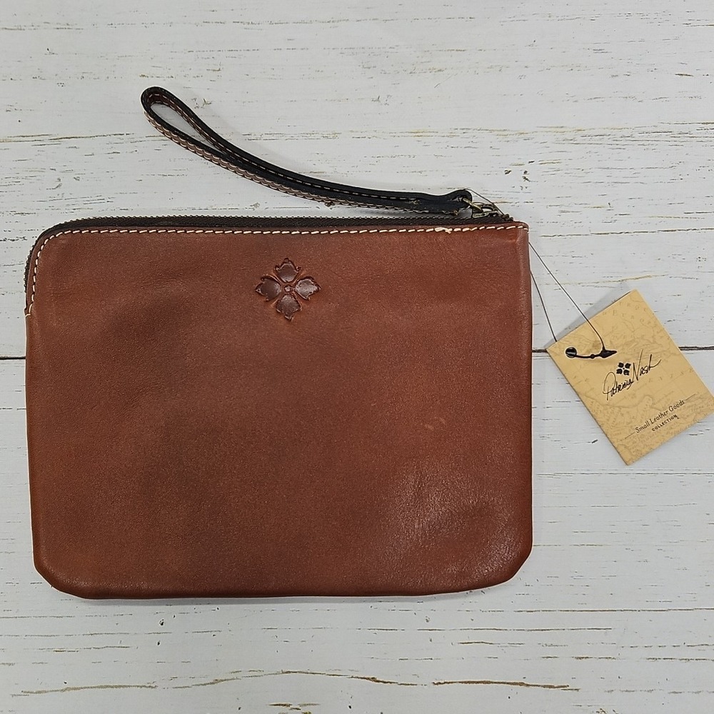 Patricia Nash Tan Cassini Clutch Wristlet 100% Leather Purse 8.75" x 6.5" P34901